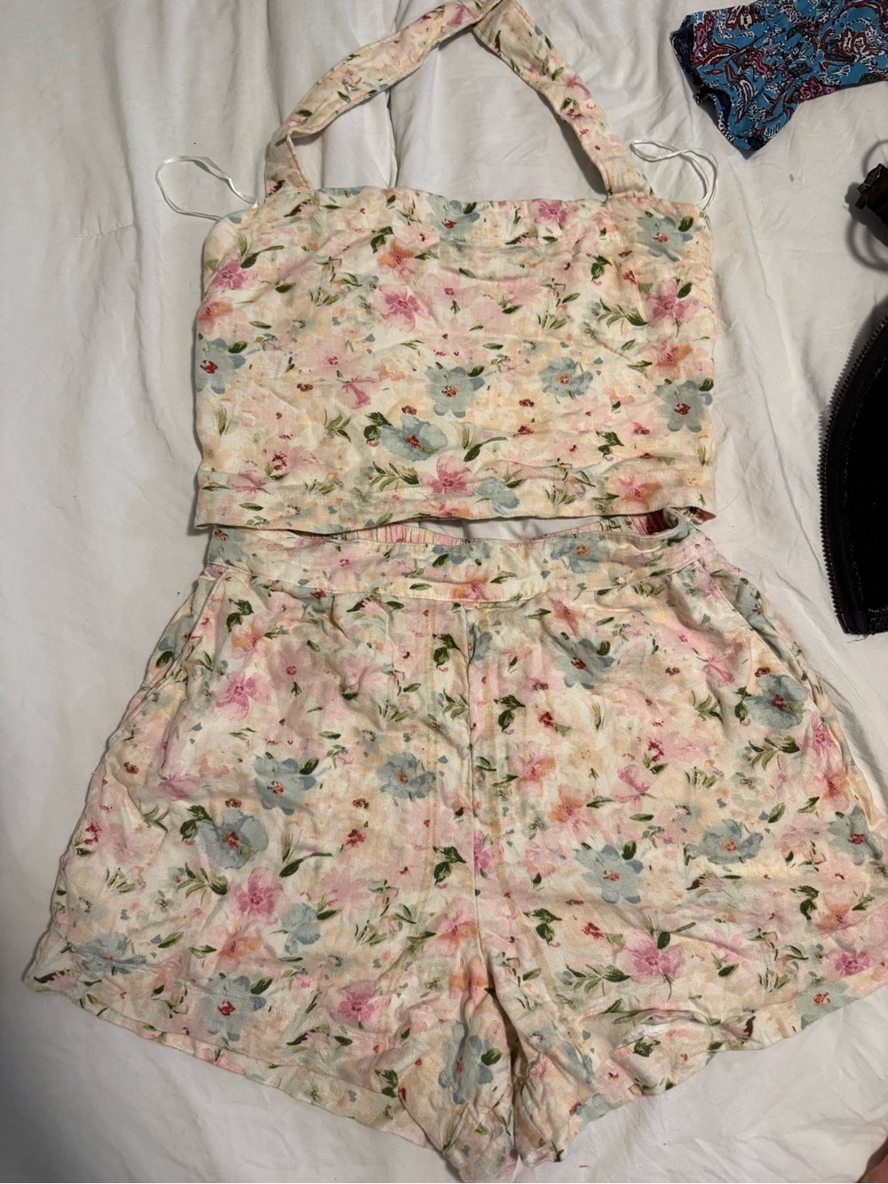 Floral Two-Piece Crop Top & Shorts Set - Pastel Pink, Blue & Green